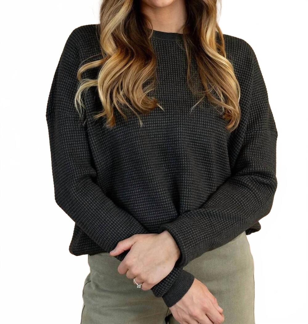 NEW TEA N ROSE kodi textured sweater in charcoal